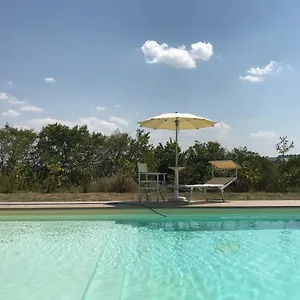  Alloggio per agriturismo Agriturismo La Nocicchia Italia
